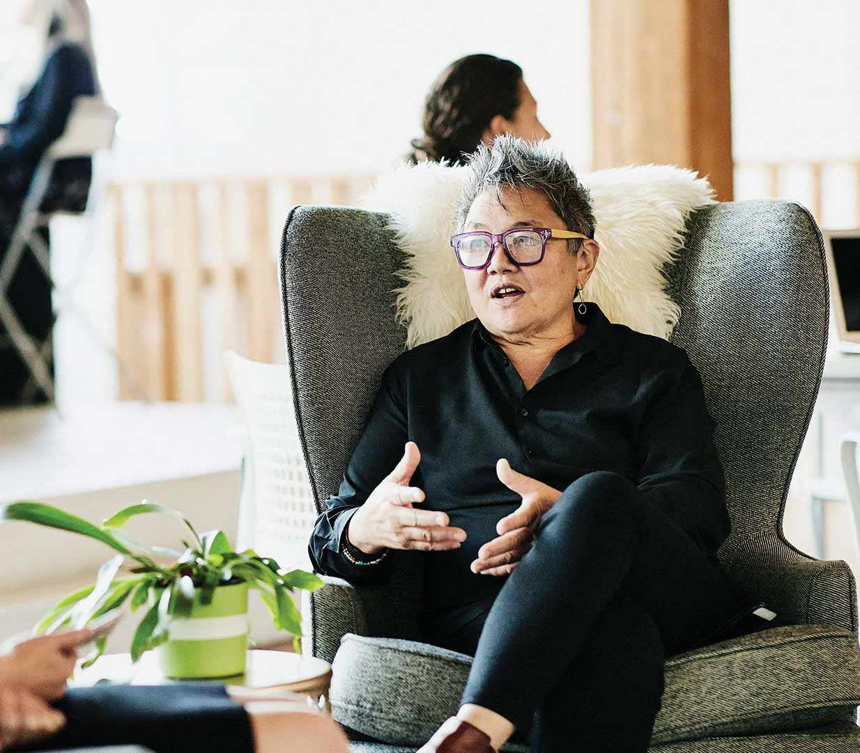 메인비주얼 모바일 이미지 1